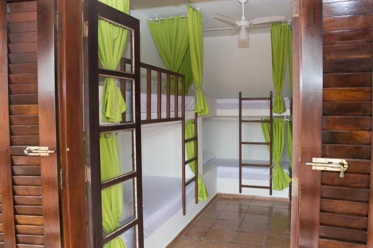 Santo Quintal Hostel Ubatuba Extérieur photo