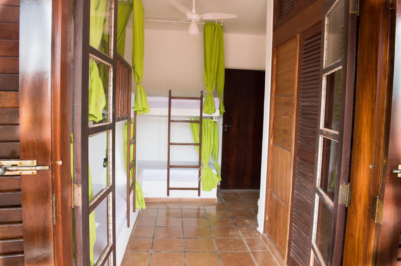Santo Quintal Hostel Ubatuba Extérieur photo